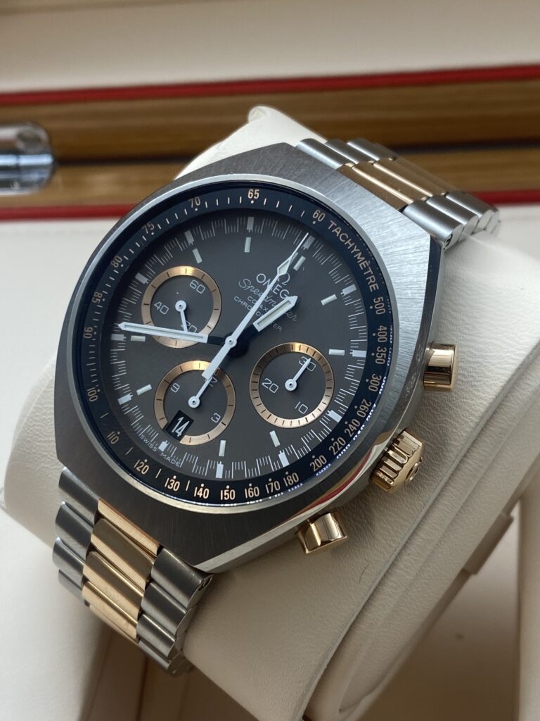 Omega Speedmaster Mark II ref 327.20.43.50.01.001