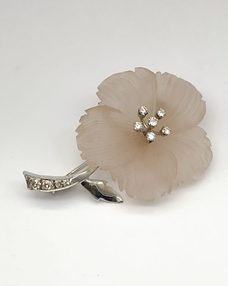 Broche en quartz rose et diamant