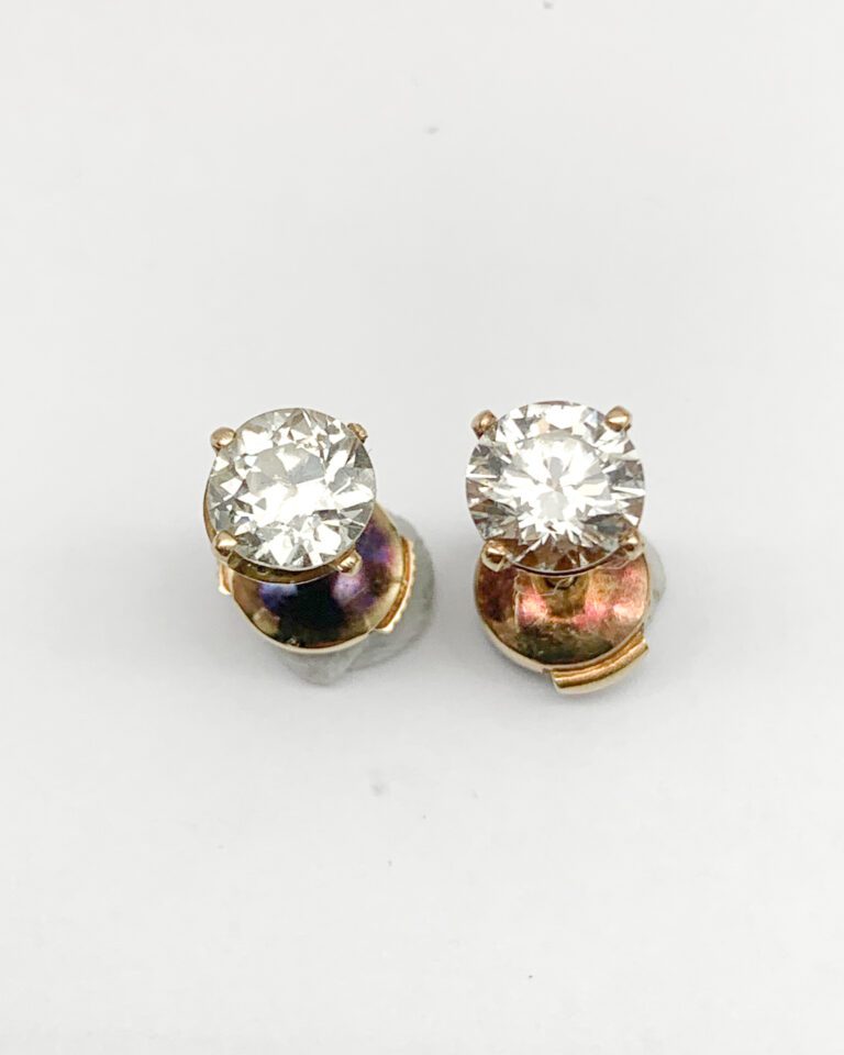 Boucle d'oreille Diamant taille ancienne 0,9x2