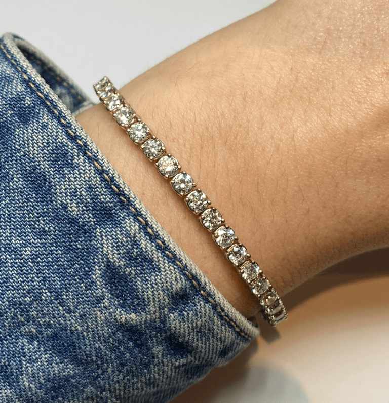 BRACELET RIVIERE DE DIAMANTS OR 18K ENV. 7CTS
