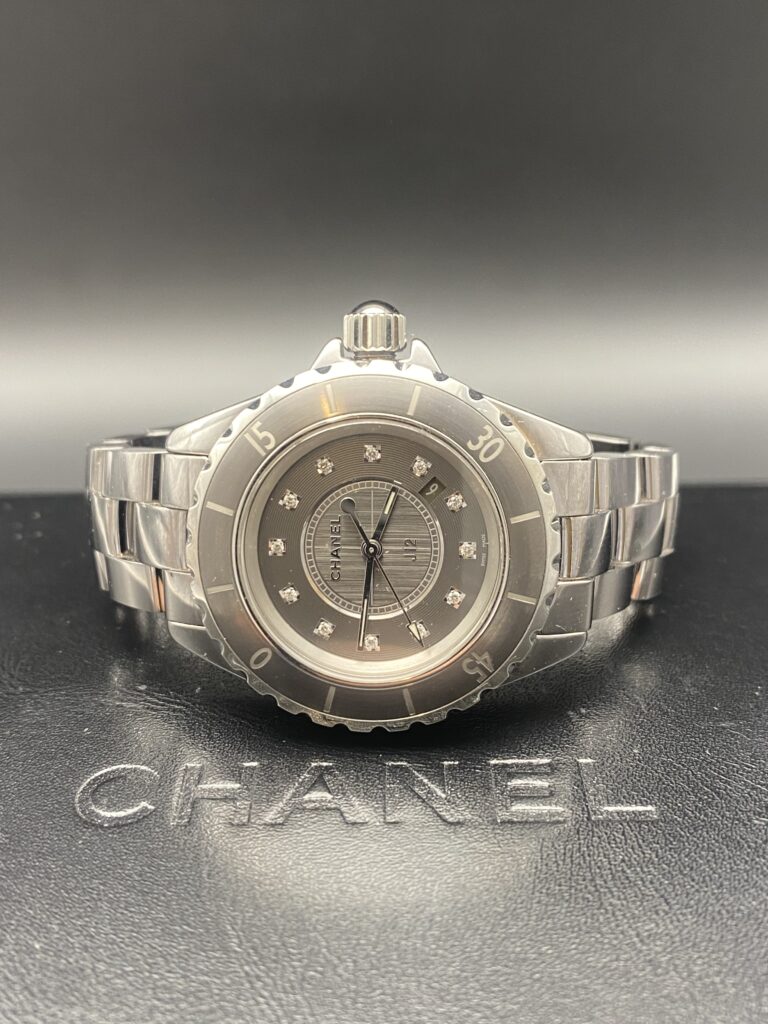 Chanel J12 Chromatic 33MM Index Diamants