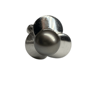 BAGUE POIRAY TREFLE OR BLANC 18K PERLE NOIRE (T.53) — photo 2