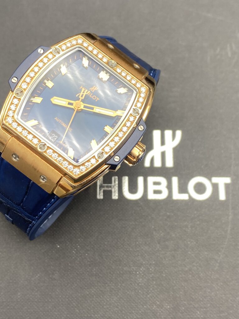 Hublot Spirit Of Big Bang King Gold Blue Diamonds Spirit ref 665.0X.7180.LR.1204