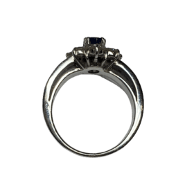 BAGUE OR BLANC 18K SAPHIR ET DIAMANTS (T.57) — photo 4