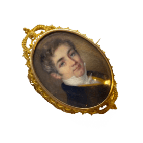 BROCHE PORTRAIT OR 18K ET NACRE — photo 3