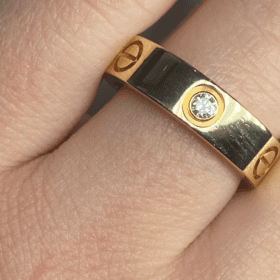 BAGUE CARTIER LOVE 3 DIAMANTS OR JAUNE 18K (T.57) — photo 5