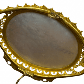 BROCHE PORTRAIT OR 18K ET NACRE — photo 7