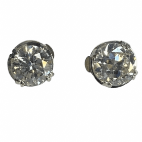 BOUCLES D'OREILLES PUCES OR 18K ET DIAMANTS ENV 1,20CTS ET 1,30 CTS — photo 1