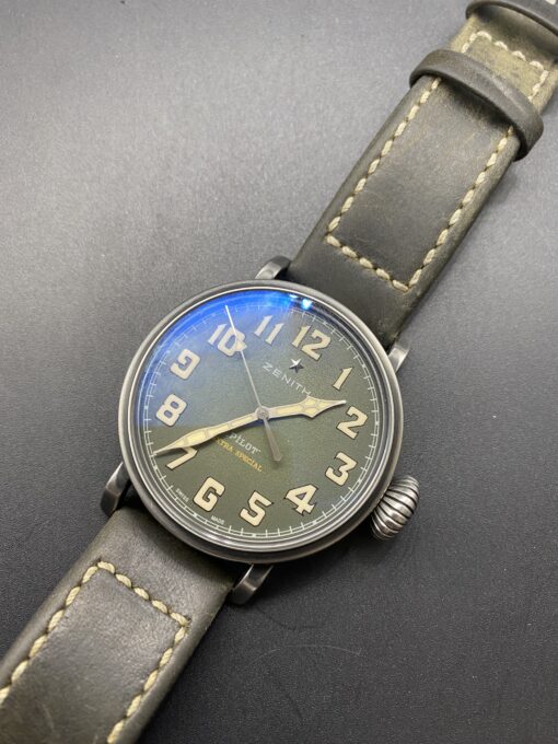 Zenith Pilot Type 20 Extra Special 3 800 € N°. de réf.: 11.1943.679/63.C800