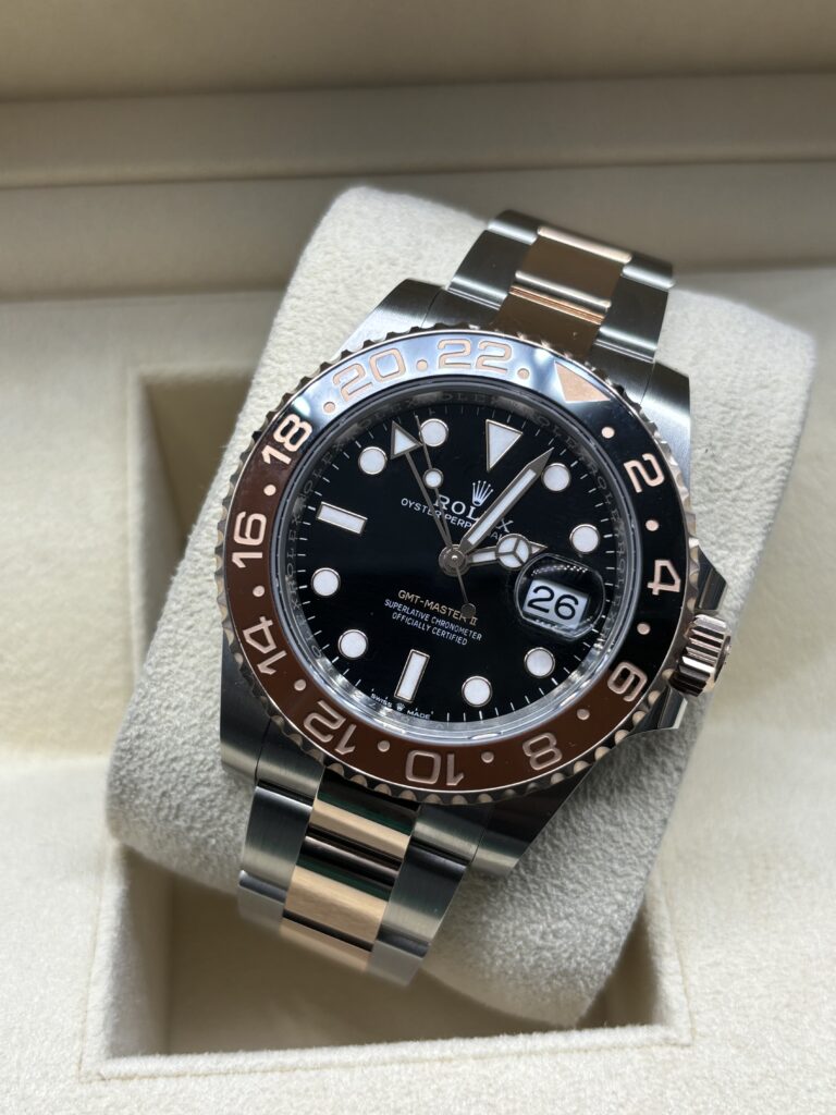 Rolex GMT-MASTER II 2024 18 500 € N°. de réf.: 126711CHNR