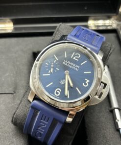 Panerai Luminor Blu Mare 44 Mm 4 400 € N°. de réf.: PAM 01085