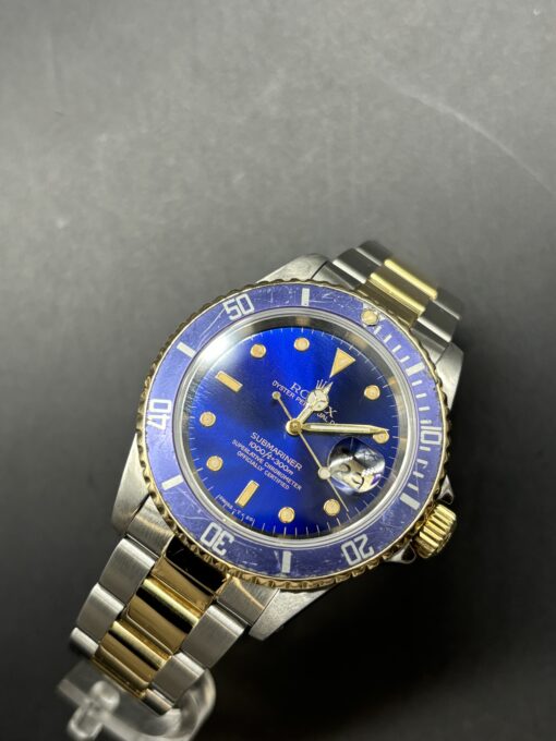 Rolex Submariner Date 8 900 € N°. de réf.: 16613 |