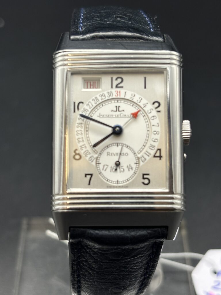 Jaeger-Lecoultre Reverso Date Taille 5 900 € N°. de réf.: 270.8.36