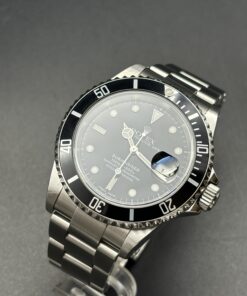 Rolex Submariner Date 8 500 € N°. de réf.: 16610 full set de 2003