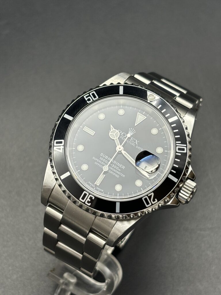 Rolex Submariner Date 8 500 € N°. de réf.: 16610 Full Set de 2003