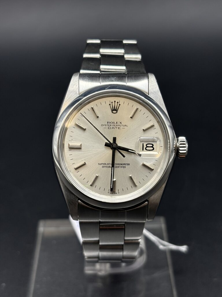 Rolex Oyster Perpetual Date 2 990 € N°. de réf.: 1500