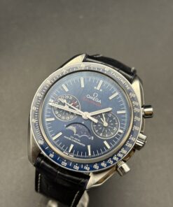 Omega Speedmaster Moonphase Moonwatch 6 990 € N°. de réf.: 304.33.44.52.03.001