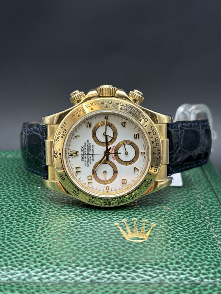 Rolex Daytona 21 000 € N°. de réf.: 116518