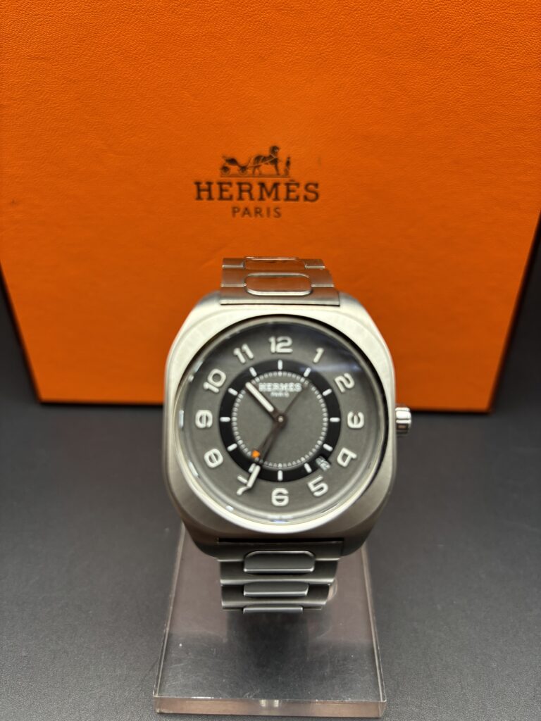 Hermès H08 エルメス Ti 3 800 € N°. de réf.: Sp1.741