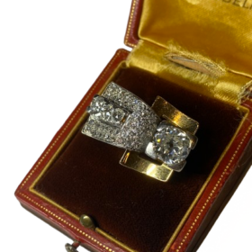 BAGUE TANK OR 18K PLATINE DIAMANTS DONT ENV 2 CTS (T.51) — photo 5