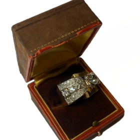 BAGUE TANK OR 18K PLATINE DIAMANTS DONT ENV 2 CTS (T.51) — photo 7