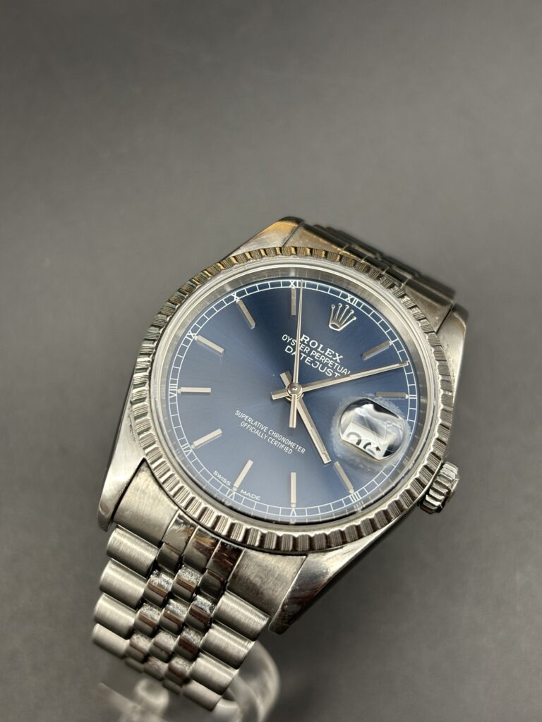 Rolex Datejust 36 5 490 € N°. de réf.: 16220 Bleu