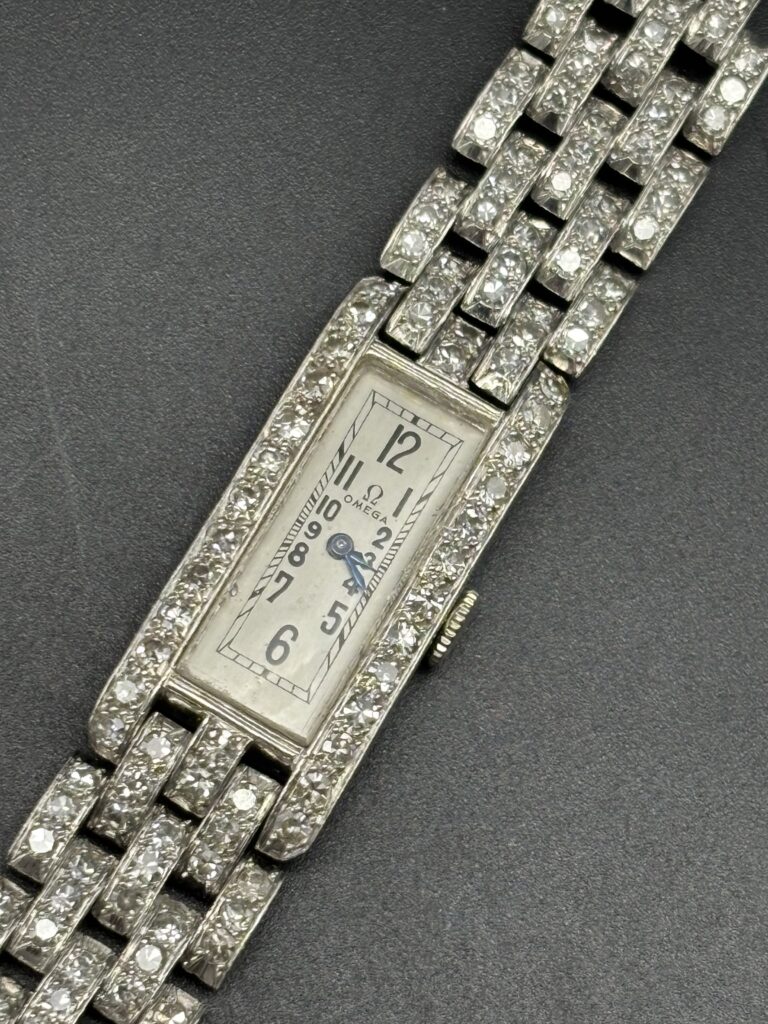 Omega Art Deco Platine et Diamant 1930