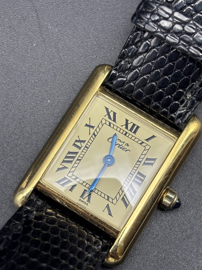 Cartier Tank Vermeil 1 400 € N°. de réf.: 3 66001