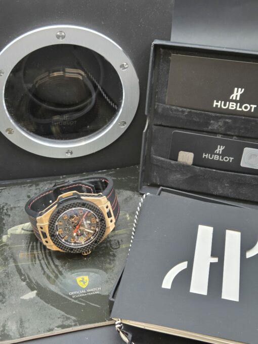 Hublot Big Bang Ferrari 19 500 € réf.: 401.OQ.0123.VR full set 2013