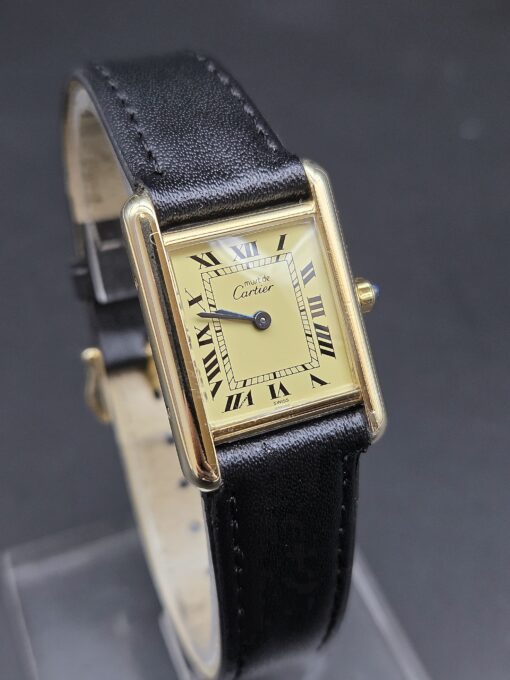Cartier Tank 1 800 € réf.: 3 66001