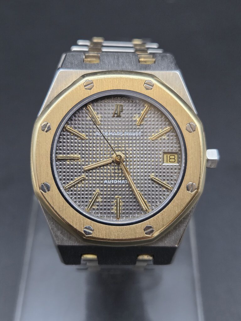 Audemars Piguet Royal Oak 17 500 € réf.: 14700SA Boîte D'origine