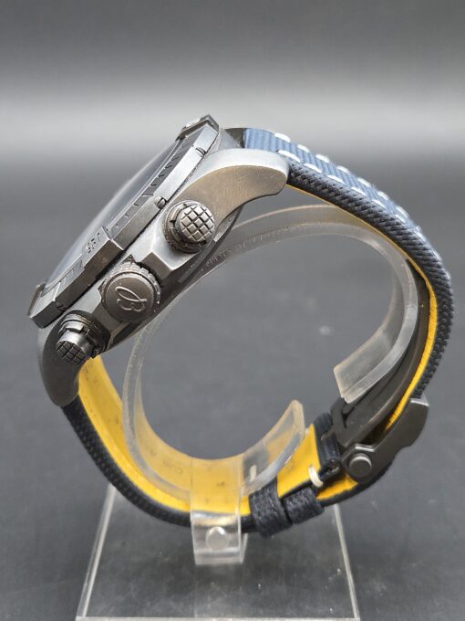 Breitling Super Avenger Chronograph Night Mission 4 000 € réf.: V13375