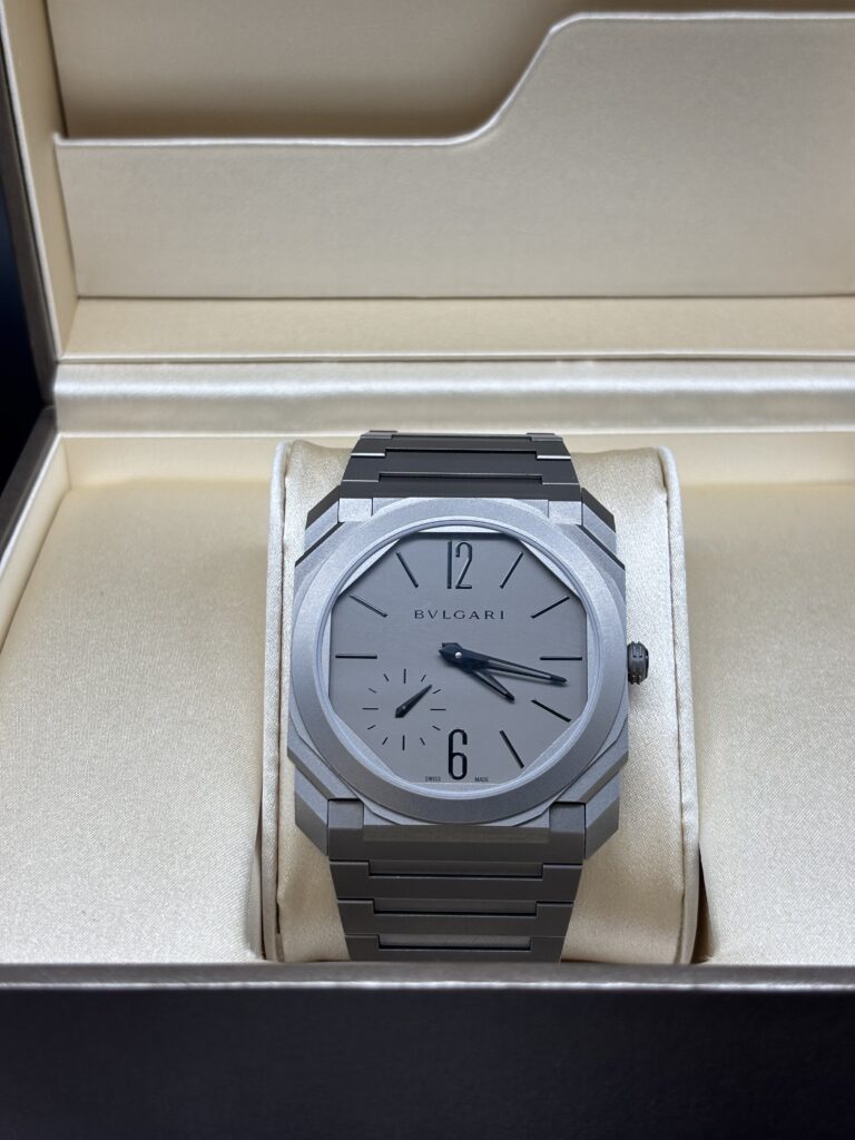 Bulgari Octo Neuf 2025 N°. de réf.: 102713 Bgo40C14Ttxtauto