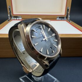 Omega Seamaster Aqua Terra Day-Date Rose Gold — photo 4