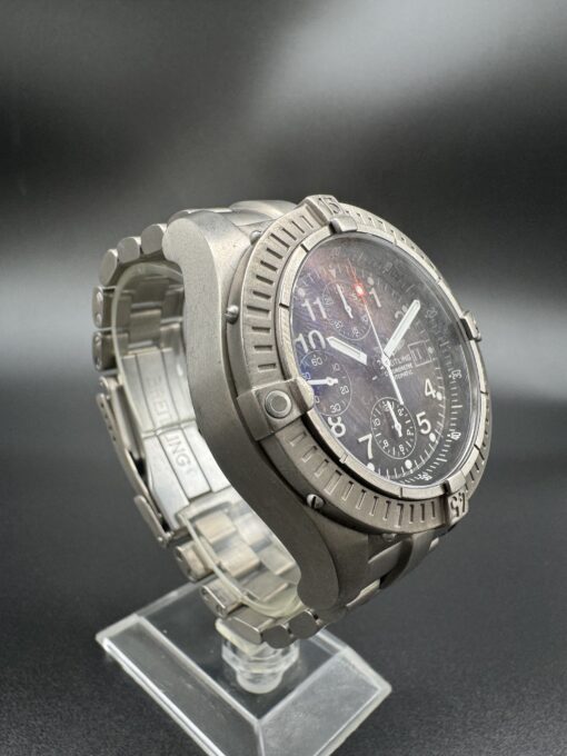 Breitling Avenger E13360 Titane