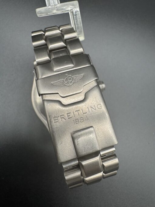 Breitling Avenger E13360 Titane