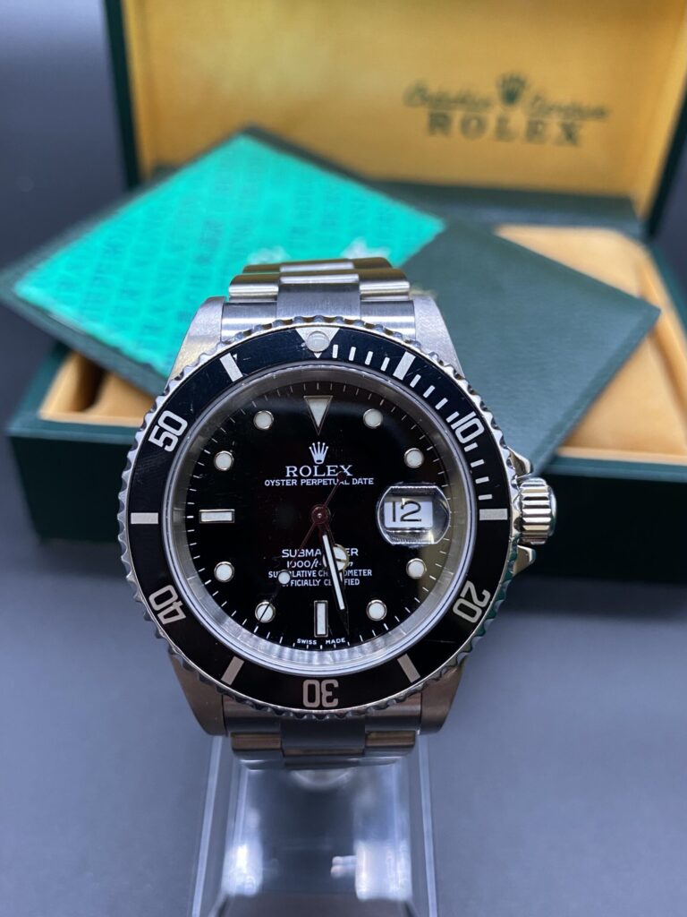 Rolex Submariner Date année 1987