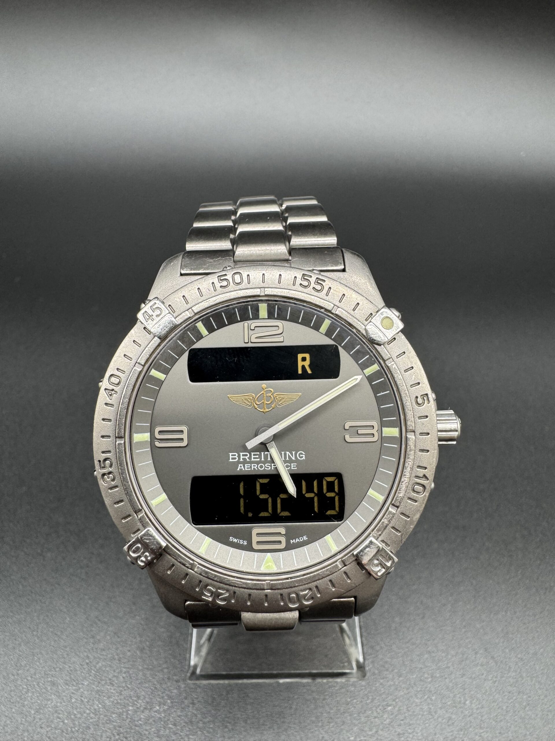 Breitling Aerospace ref E56062 Titane