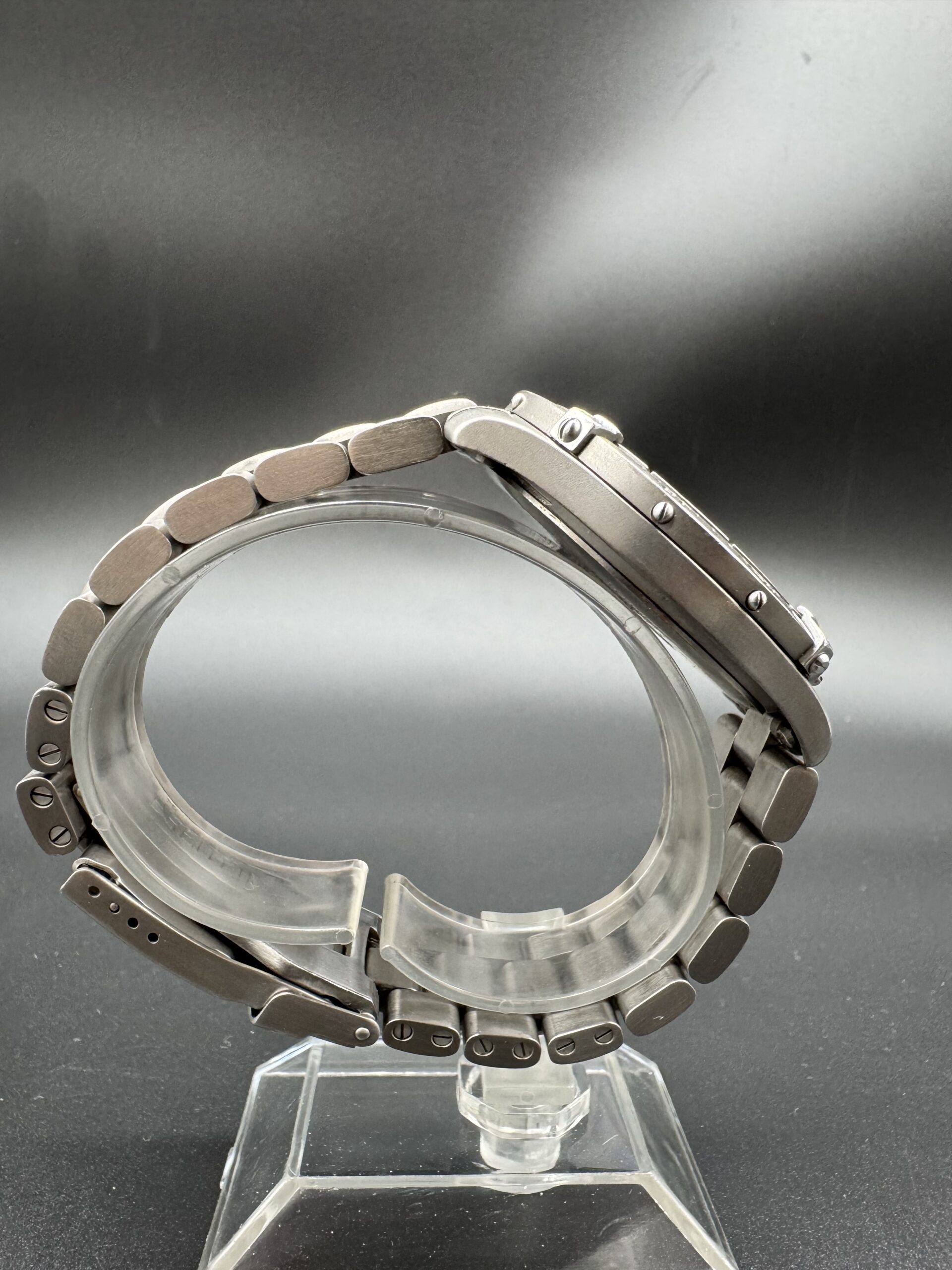 Breitling Aerospace ref E56062 Titane