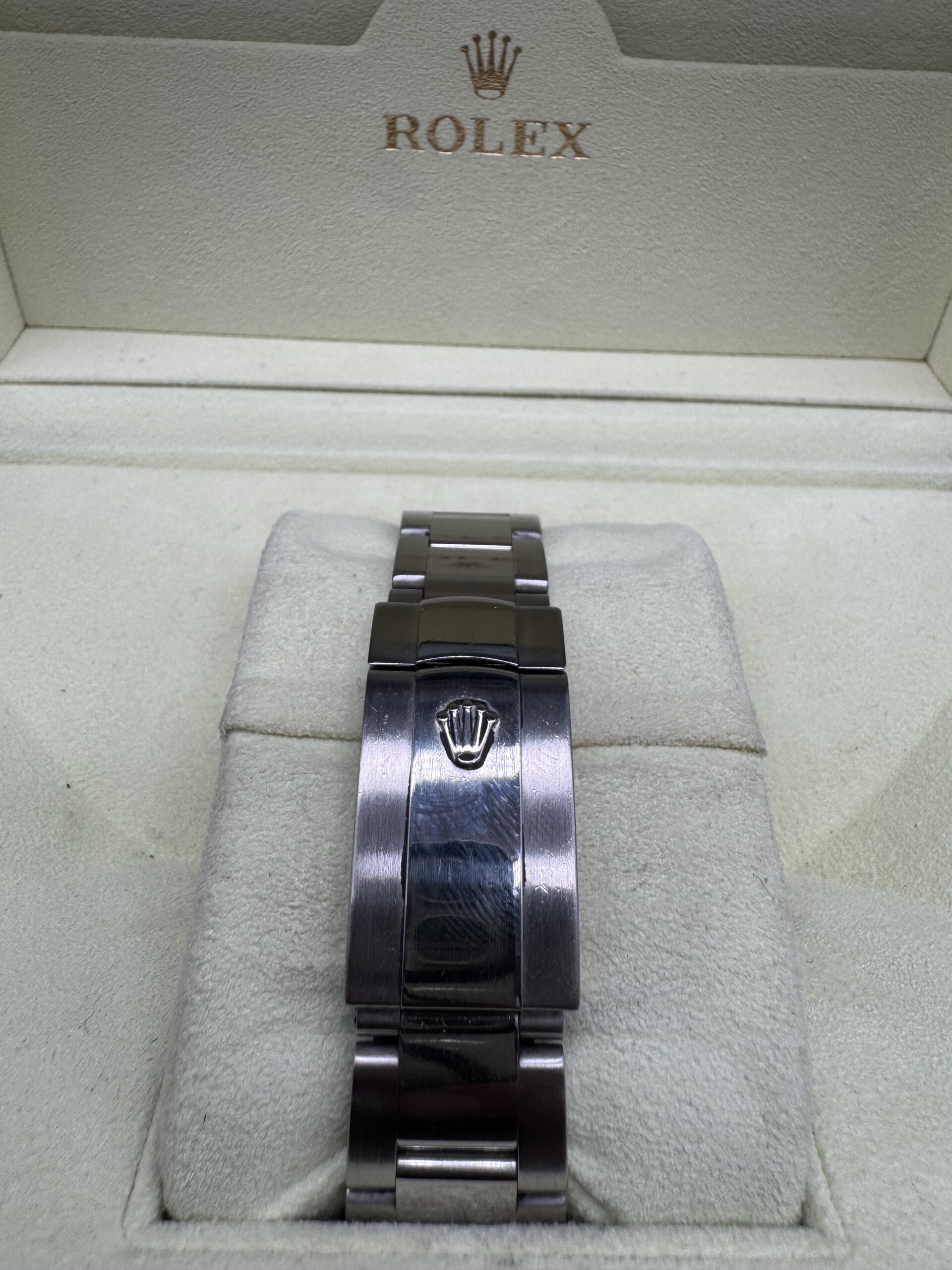 Rolex Oyster Perpetual Date 115234 index diamant année 2006