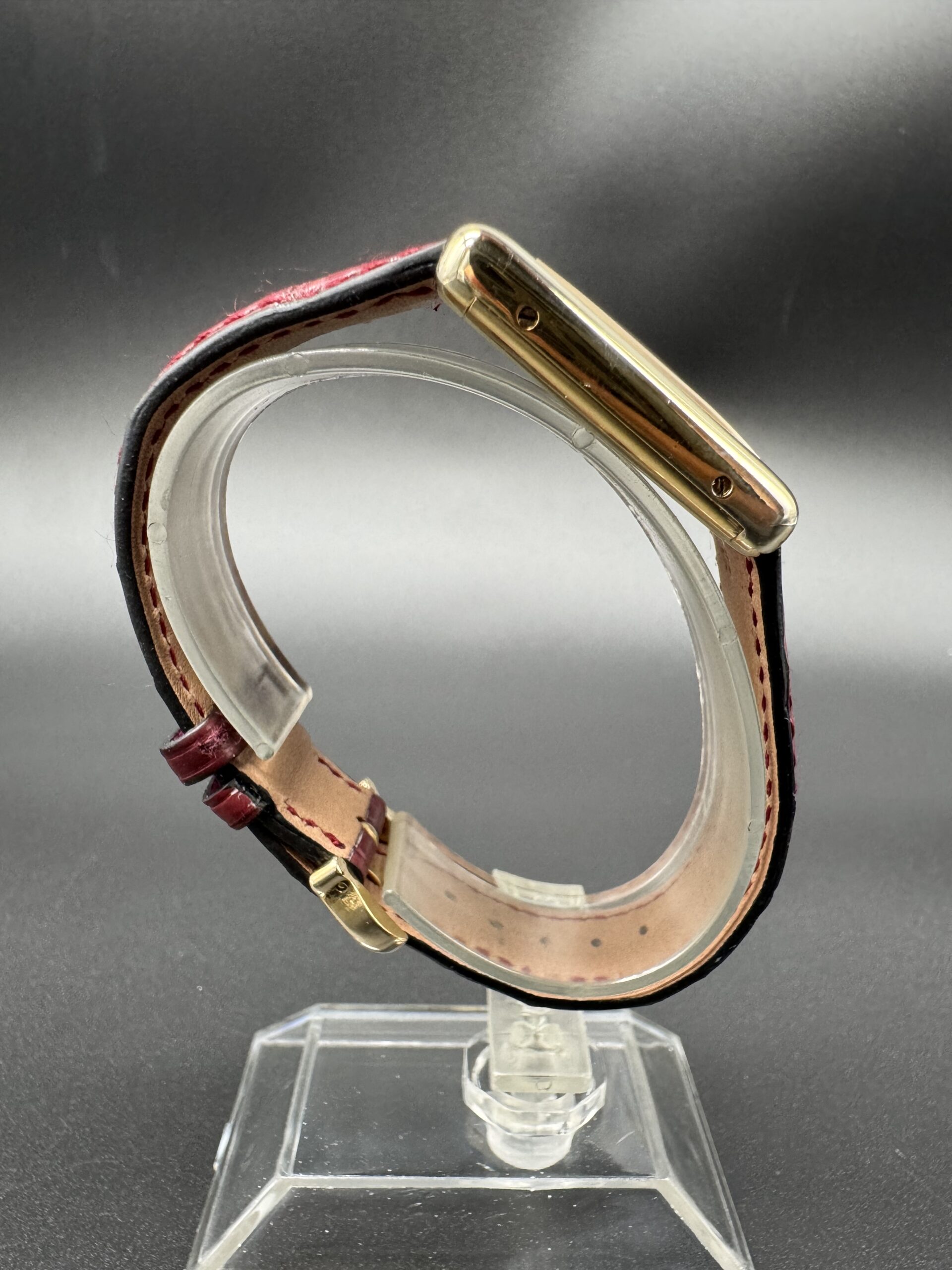 Cartier Tank Must De Tank cadran rouge