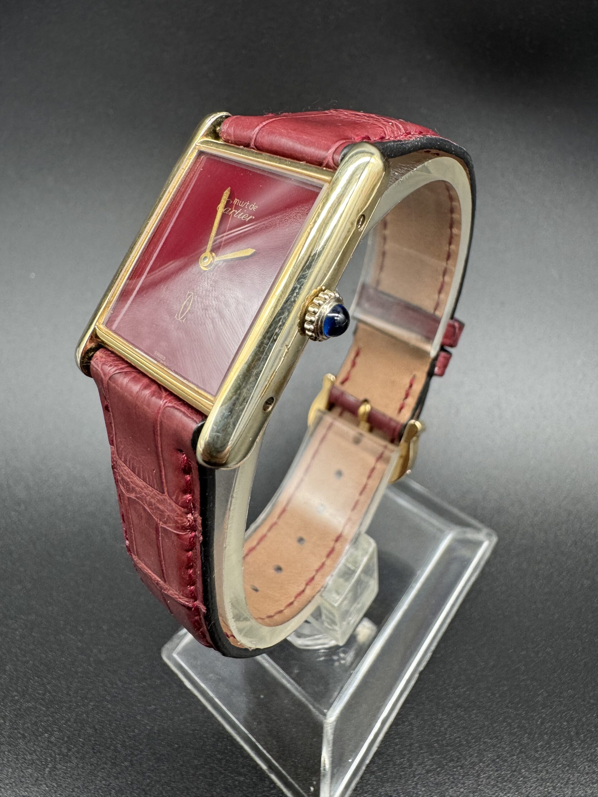 Cartier Tank Must De Tank cadran rouge