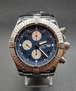 Breitling Super Avenger ref A13370 cadran bleu