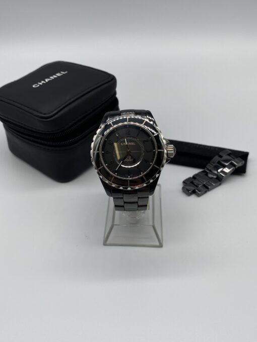 Chanel J12