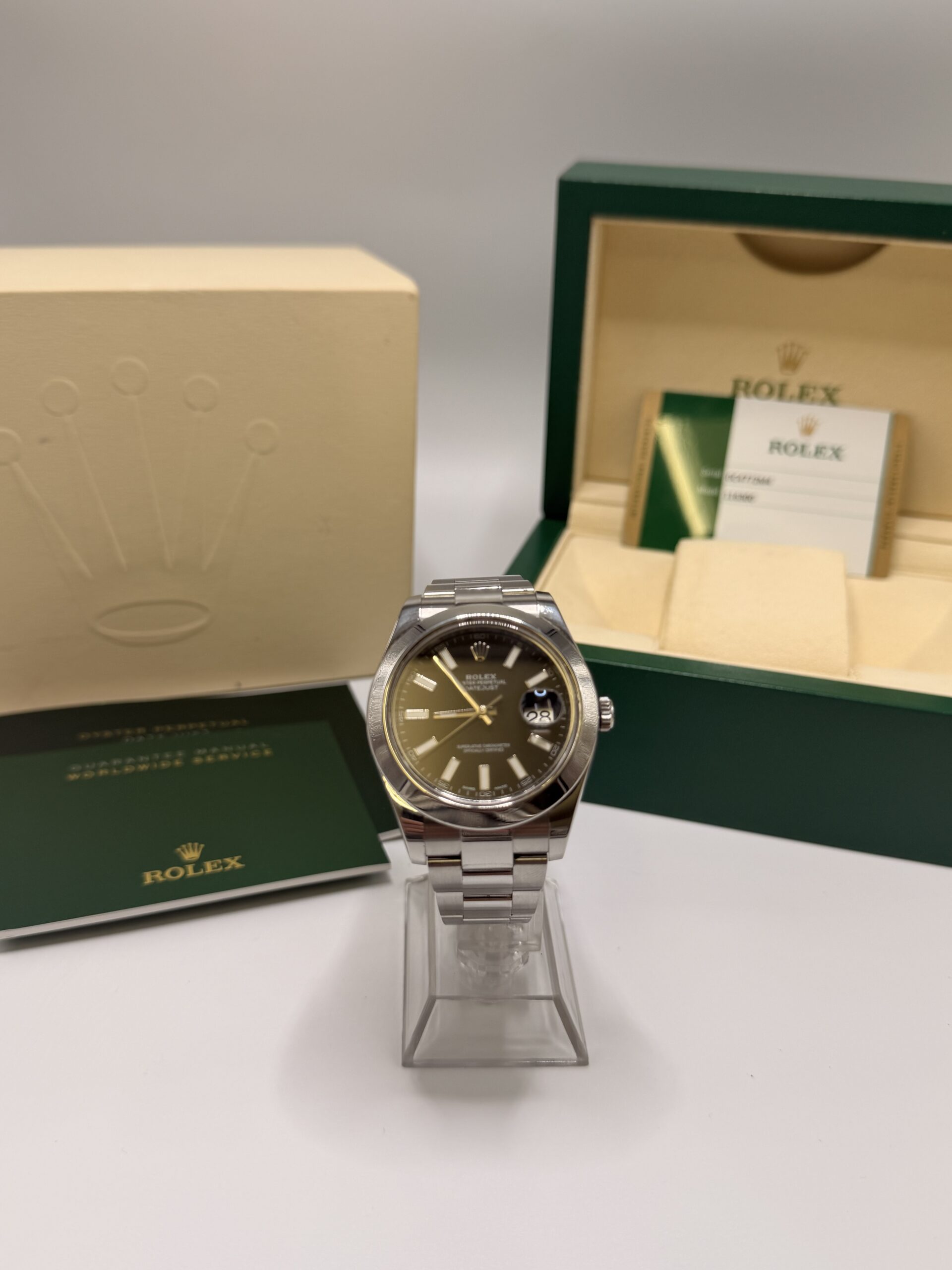 Rolex Datejust II ref 116300 2018 partiellement stické