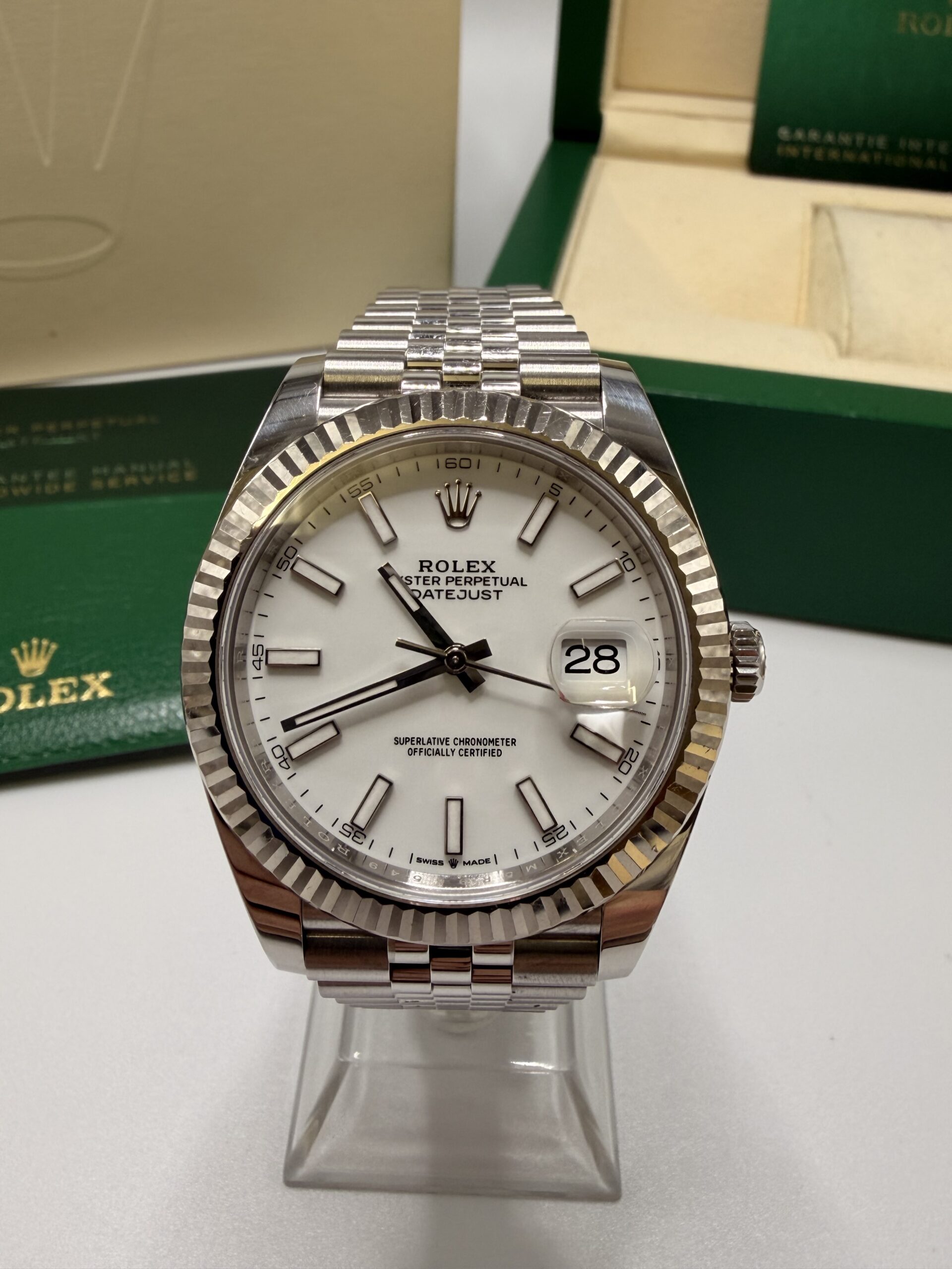 Rolex Datejust 41 ref 126334 Full Set année 2024