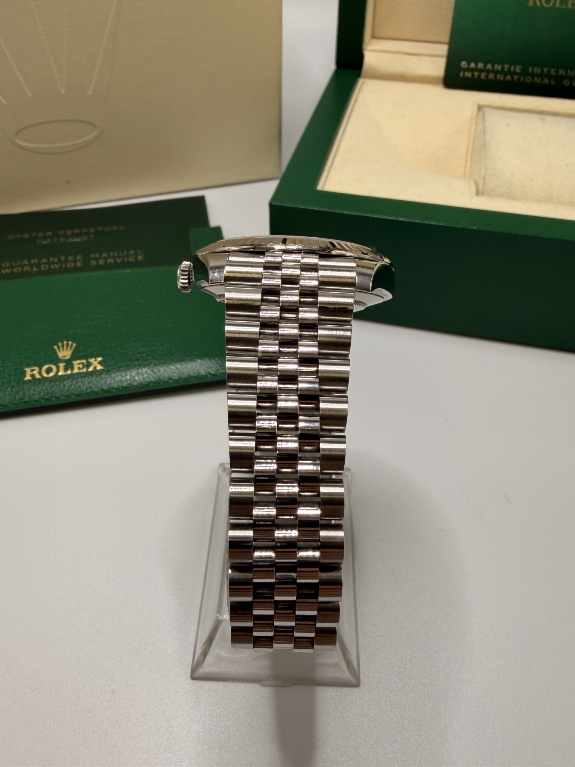 Rolex Datejust 41 ref 126334 Full Set année 2024