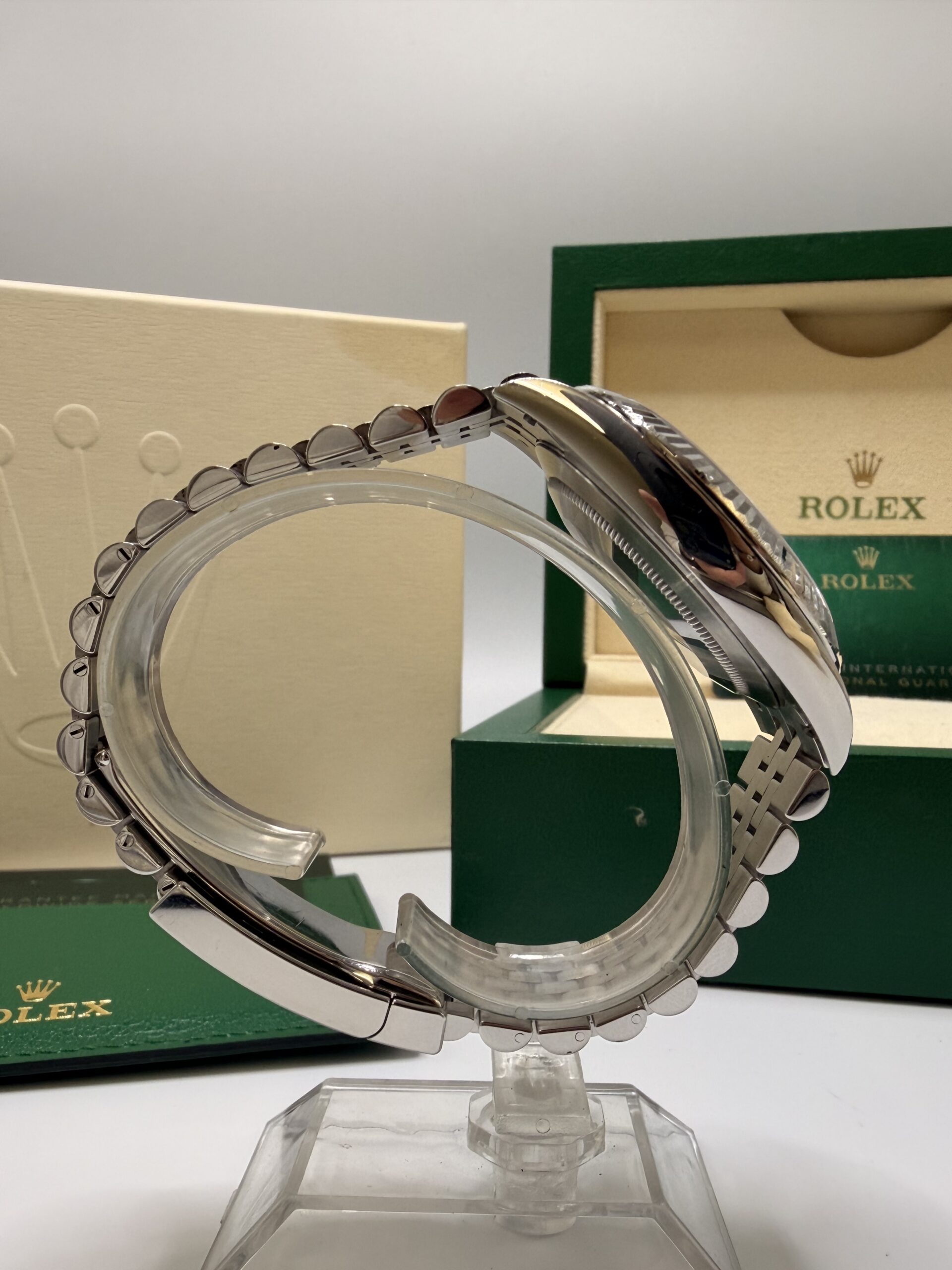 Rolex Datejust 41 ref 126334 Full Set année 2024