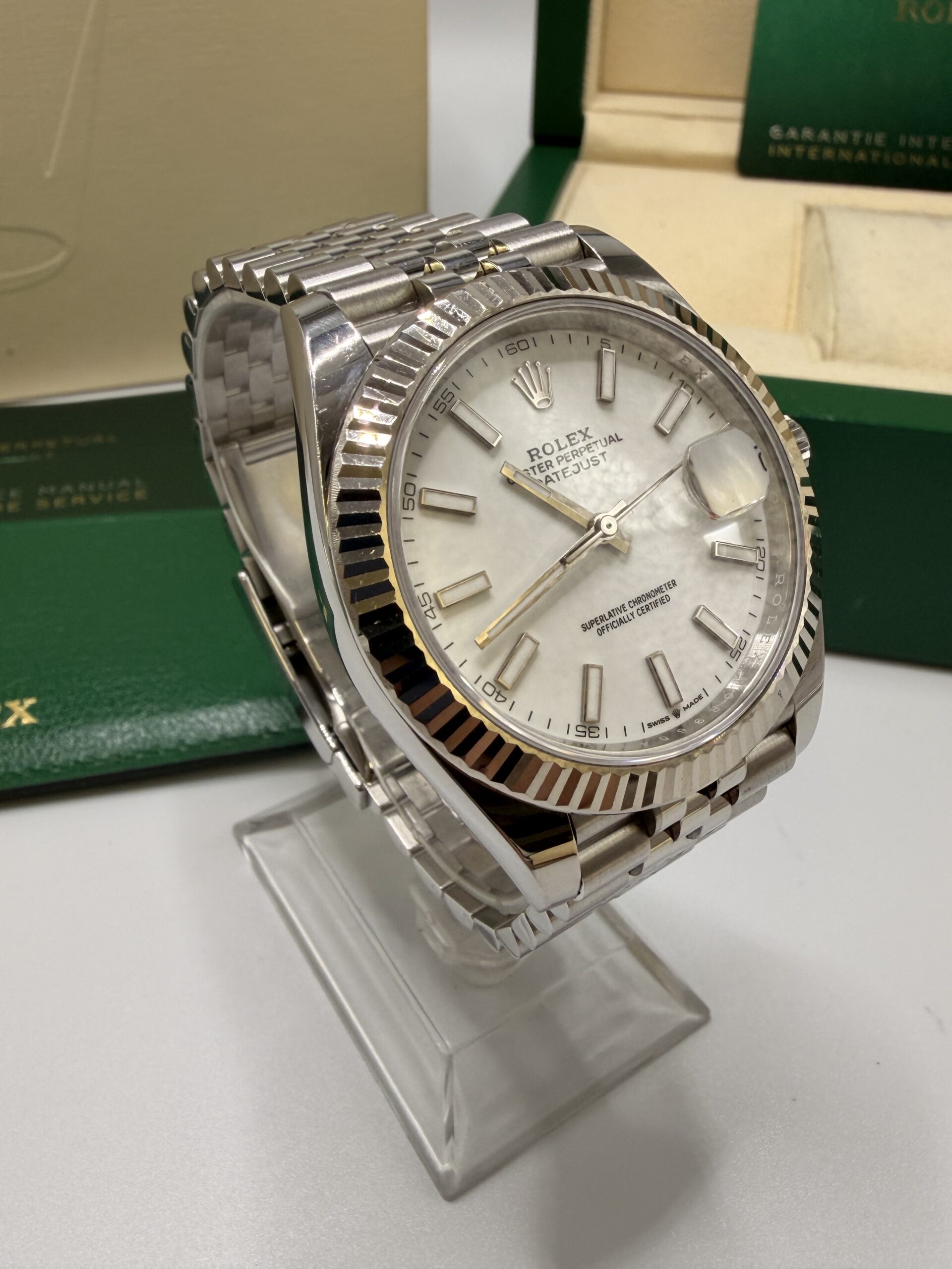 Rolex Datejust 41 ref 126334 Full Set année 2024