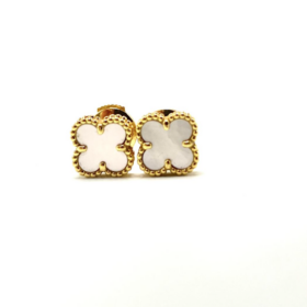 PUCES VAN CLEEF & ARPELS SWEET ALHAMBRA OR 18K ET NACRE — photo 1
